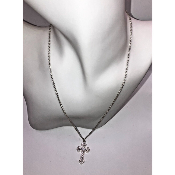 Silver-Tone Rhinestone Cross 21.25" Pendant Necklace! - Picture 5 of 6